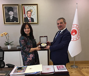 Rektörümüzün Çevre ve Şehircilik Bakan Yardımcısı Sayın Fatma VARANK'ı Ziyareti