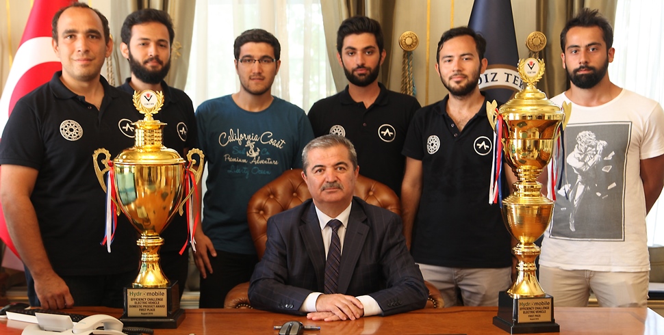 Rektörümüz Prof. Dr. Bahri Şahin AESK Ekibini Kabul Etti