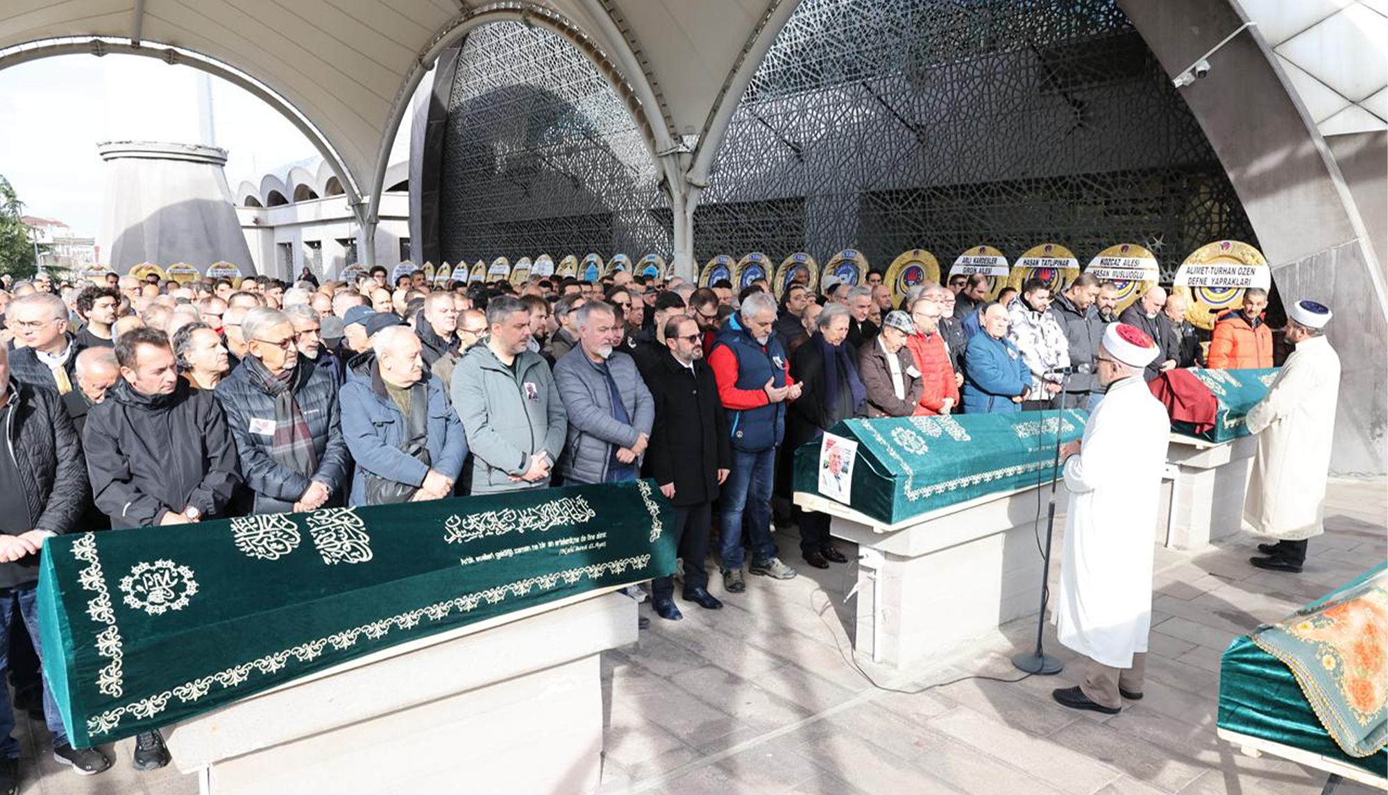 YTÜ Eski Rektörü Prof. Dr. Durul ÖREN son yolculuğuna uğurlandı.