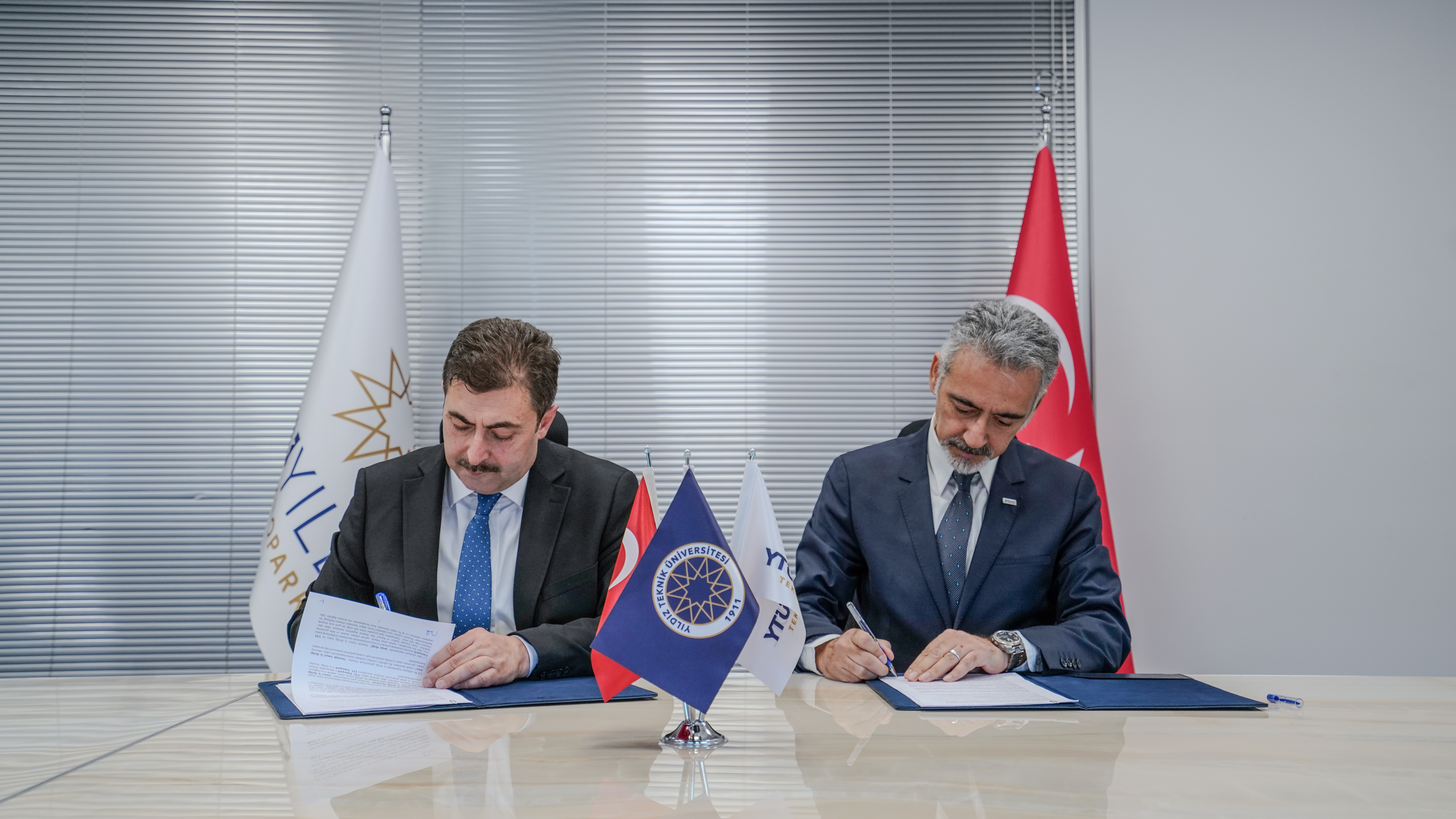 YTÜ Elçilik Sistemi